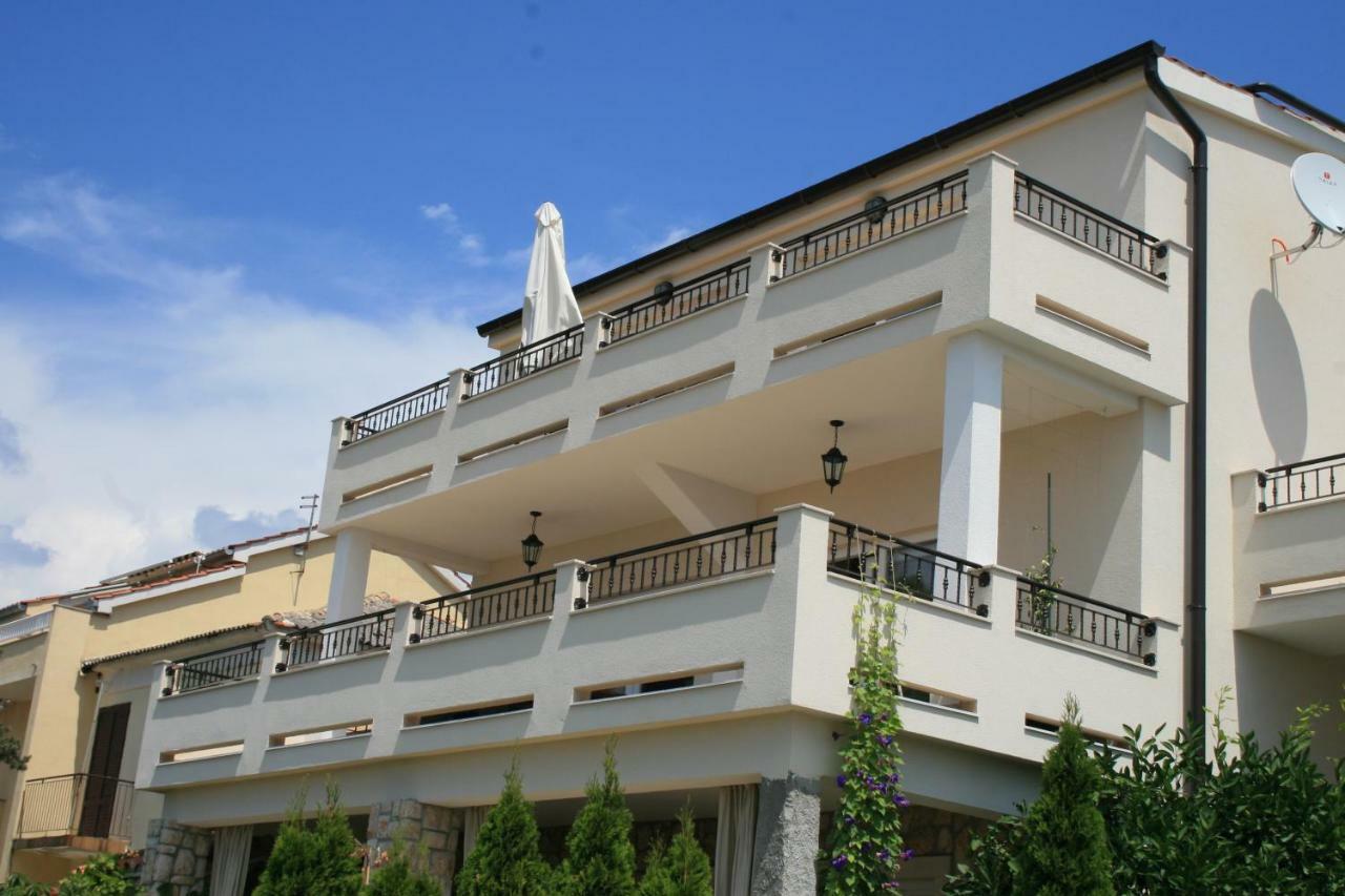 Apartment Aria Banjol 외부 사진